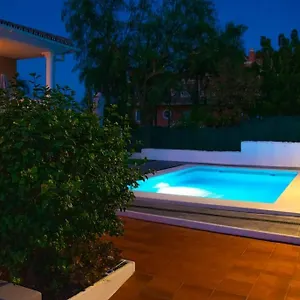 https://villa-el-olivo.hotelsinnerja.org